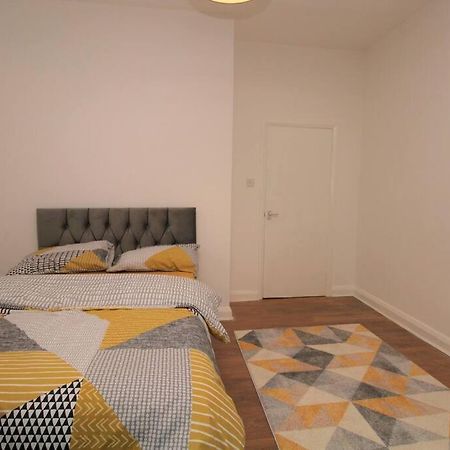 شقة Ideal 2 Bed Flat Close To City لندن المظهر الخارجي الصورة