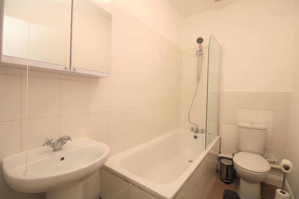 شقة Ideal 2 Bed Flat Close To City لندن المظهر الخارجي الصورة